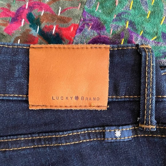 Lucky Brand • Dark Wash Lolita Skinny Jeans • 4/27 - Picture 10 of 12